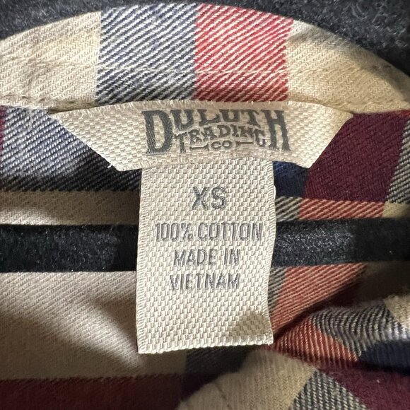 Duluth Trading Co Womens Size XS Red Cream Blue Cotton Plaid Button Down - Picture 4 of 8